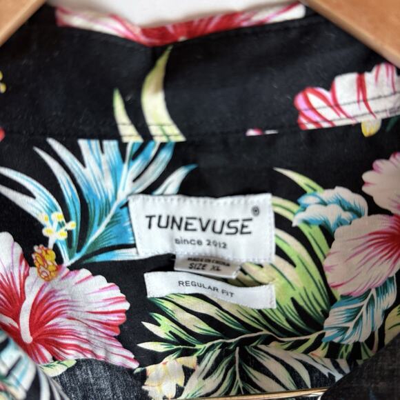 Mens‎ Tunevuse Hawaiian Floral Print Short Sleeve Shirt Size XL Black Multi J1 - Picture 2 of 5